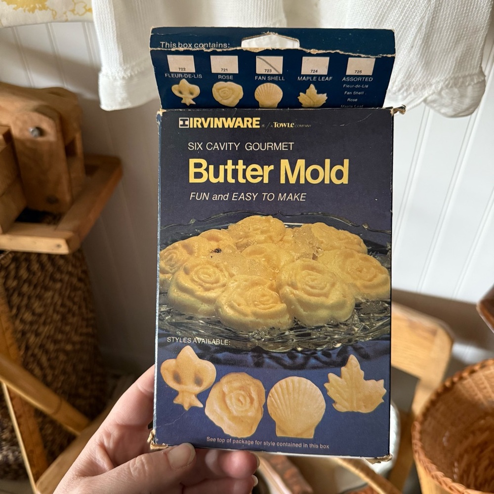Irvinware Six Gourmet Butter Mold - Floral & Shell Shapes